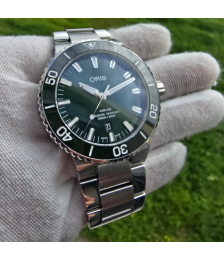Oris Aquis Date